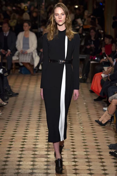 Look 35